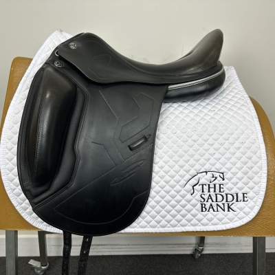 Image of 17 inch Prestige X-Breath Dressage K Black Medium