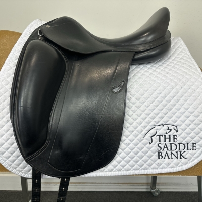 Image of 16 inch Equipe Emporio Monoflap Dressage Black Medium Wide