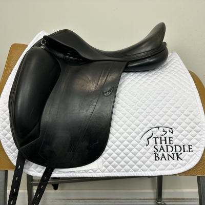 Image of 17 inch Equipe Emporio Monoflap Dressage Black Medium Wide