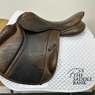 Image of 17.5 inch Pony Cob Horse Jump Brown Medium Wide