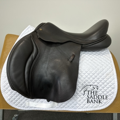 Image of 17.5 inch Black Country Wexford Brown Medium Wide