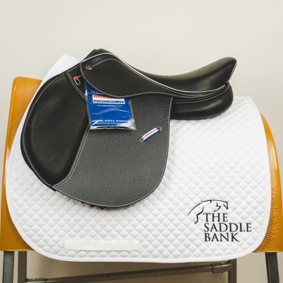Image of 15 inch John Whitaker Junior Pro Jump Adjustable Gullet Black Adjustable