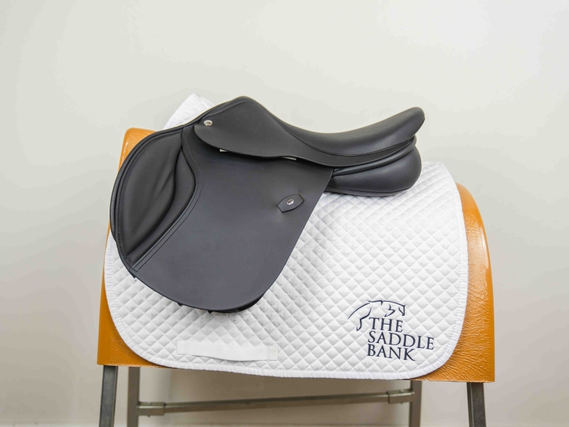 Ideal Technical and Traditional (T and T) Twinflap Jump Saddle, jump saddle from The Saddle Bank