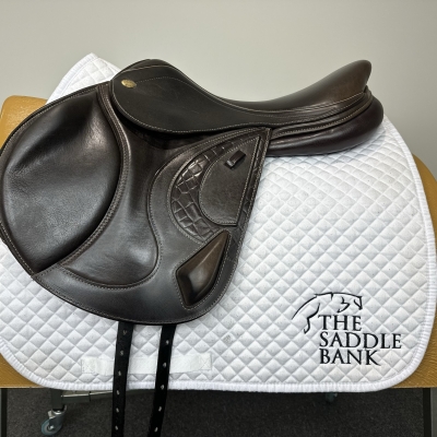 Image of 17 inch Fairfax World Class Monoflap Jump Brown Adjustable