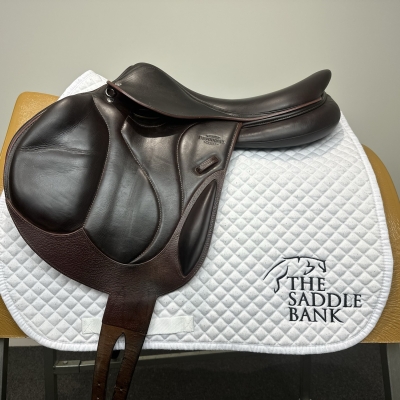 Image of 17.5 inch Devoucoux Chiberta O Brown Medium Wide