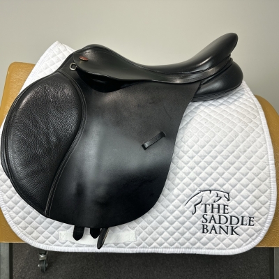 Image of 17 inch Kent and Masters Original Flat back GP MGU Black Adjustable