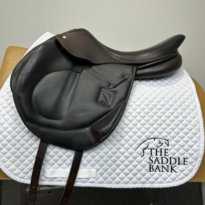 Image of 17.5 inch Childeric CFSC Event Brown Medium Wide