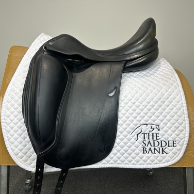 Image of 17 inch Equipe Emporio Monoflap Dressage Black Extra Wide - Extra Extra Wide
