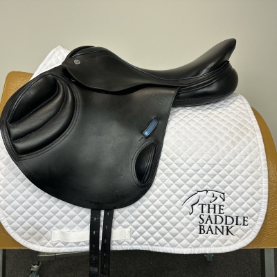 Image of 17.5 inch Albion K3 Sport Jump Black Medium