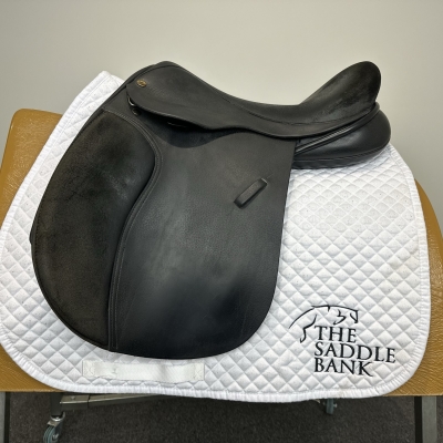 Image of 17 inch Black Country GP Event Black Medium Wide