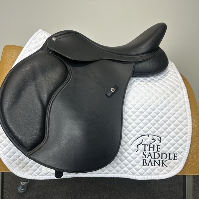 Image of 16.5 inch Wintec 500 Square Cantle SC AP All Purpose Black Adjustable