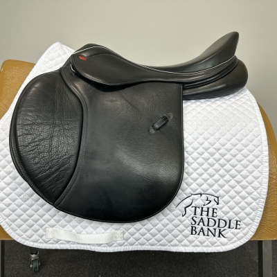 Image of 18 inch John Whitaker Bedale GP Jump Black Adjustable