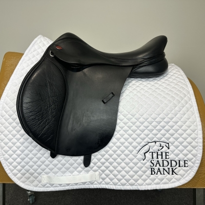 Image of 16 inch Kent and Masters Pony Club MPO Black Adjustable