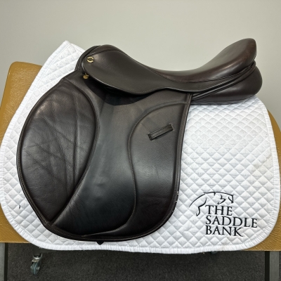 Image of 17.5 inch Ideal Valentino Brown Medium Wide