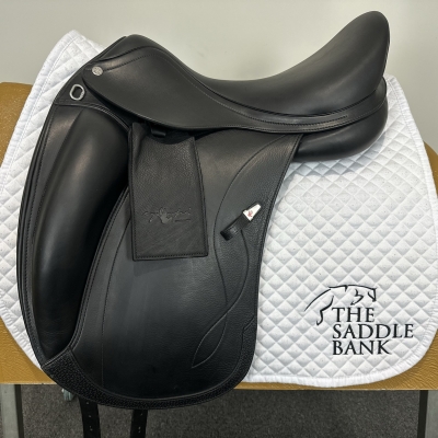 Image of 17 inch Equipe Olympia Black Medium Wide