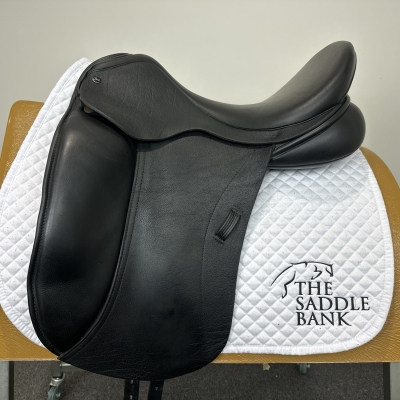 Image of 17.5 inch Ideal Suzannah Dressage Black Medium Wide