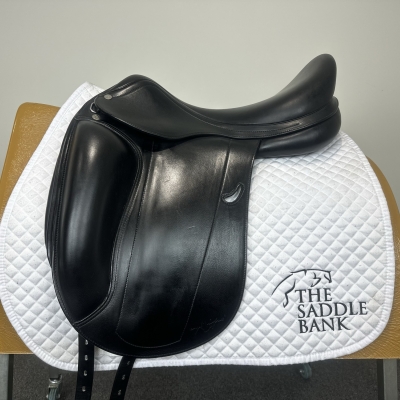 Image of 17.5 inch Equipe Emporio Dressage Black Medium Wide