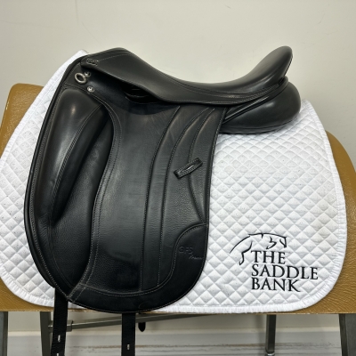 Image of 17 inch GFS Premier Dressage S752 Black Adjustable
