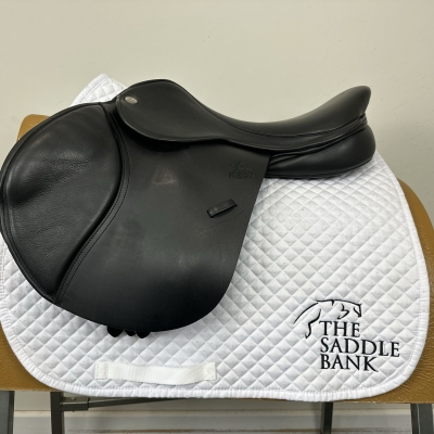 Image of 17.5 inch Fairfax Classic Cupped Flap Jump MJC Black Adjustable