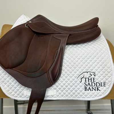 Image of 18 inch Devoucoux Chiberta Lab Brown Medium Wide