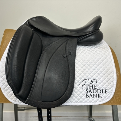 Image of 17.5 inch GFS Monarch Dressage Low Cantle S655 Black Adjustable