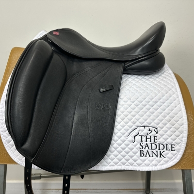 Image of 17.5 inch GFS Monarch Dressage S614 Black Adjustable
