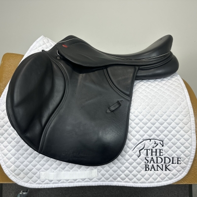 Image of 17.5 inch John Whitaker Overton Jump Black Adjustable