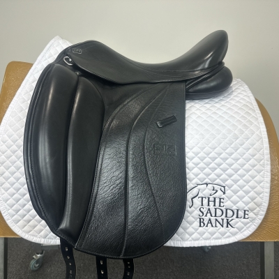Image of 17 inch GFS Monarch Cob Dressage S656 Black Adjustable