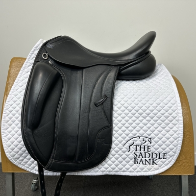 Image of 17.5 inch GFS Premier Dressage S752 Black Adjustable