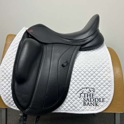 Image of 17.5 inch Kent and Masters Competition Series Monoflap Dressage Black Adjustable