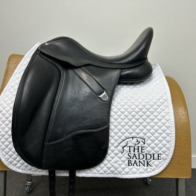 Image of 17 inch Bates Wide Dressage Luxe Black Adjustable