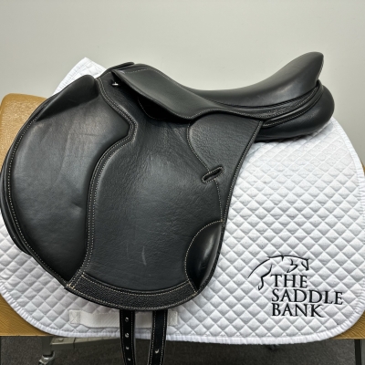 Image of 17 inch Cavaletti Collection Monoflap Jump Black Adjustable