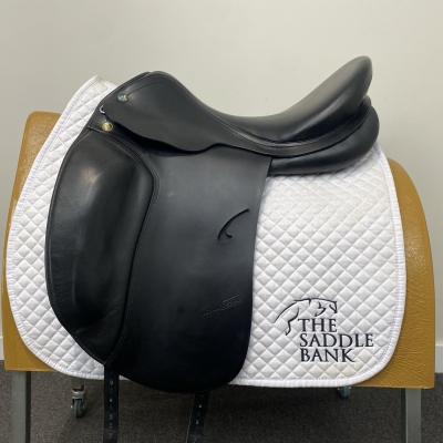 Image of 17 inch Prestige Roma Dressage Black Medium Wide