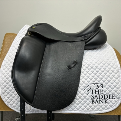 Image of 17 inch Ideal Roella Dressage Black Medium Wide