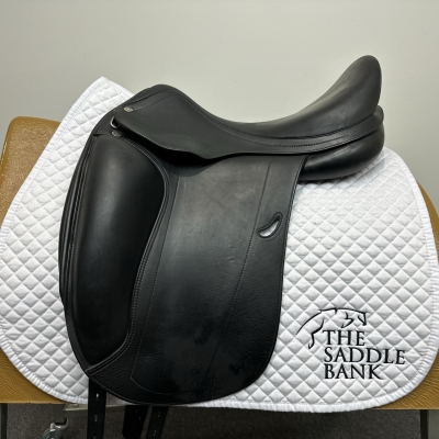 Image of 17 inch Equipe Emporio Dressage Black Medium Wide