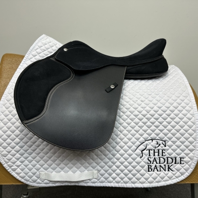 Image of 16 inch Wintec Pro Pony Jump Black Adjustable