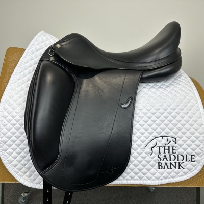 Image of 17 inch Equipe Emporio Monoflap Dressage Black Medium Wide