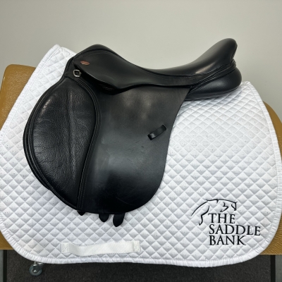 Image of 16 inch Kent and Masters Pony Club MPO Black Adjustable