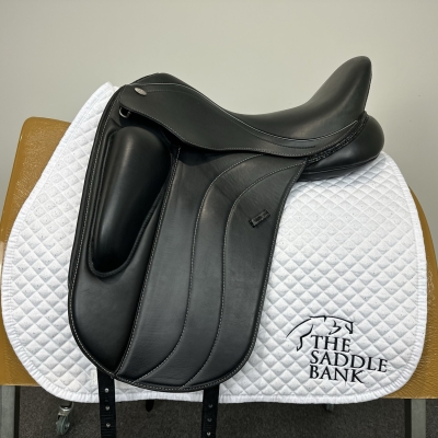 Image of 17 inch Fairfax Stella Monoflap Dressage Black Adjustable