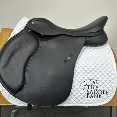 Image of 18 inch Wintec 500 Square Cantle SC AP All Purpose Black Adjustable