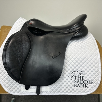 Image of 17 inch Kent and Masters Original Flat back GP MGU Black Adjustable