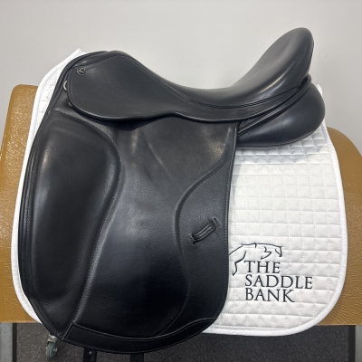 Image of 18 inch Ideal Sophia Dressage Black Medium Wide