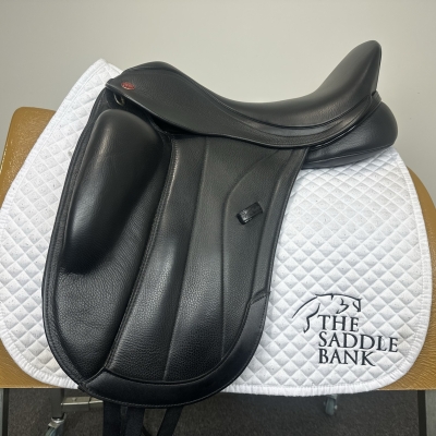Image of 17.5 inch Kent and Masters Competition Series Monoflap Dressage Black Adjustable