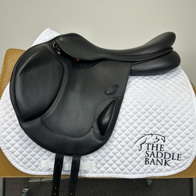 Image of 18 inch Arena Monoflap Jump Black Adjustable