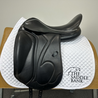 Image of 17.5 inch Harry Dabbs Italiano Platinum Dressage Black Medium Wide