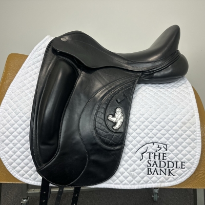 Image of 17.5 inch Fairfax World Class With Elias Panel SEC Black Adjustable