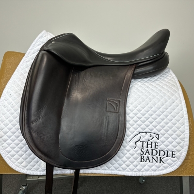 Image of 18 inch Childeric DSC Dressage Brown Medium Wide