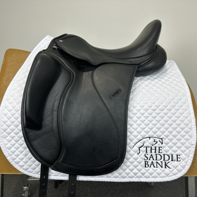 Image of 16.5 inch Cavaletti Collection Monoflap Dressage Black Adjustable