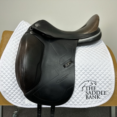 Image of 17 inch Prestige X-Breath Dressage Black Medium