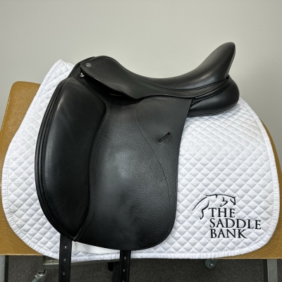 Image of 17 inch Cavaletti Collection Dual Flap Dressage Black Adjustable